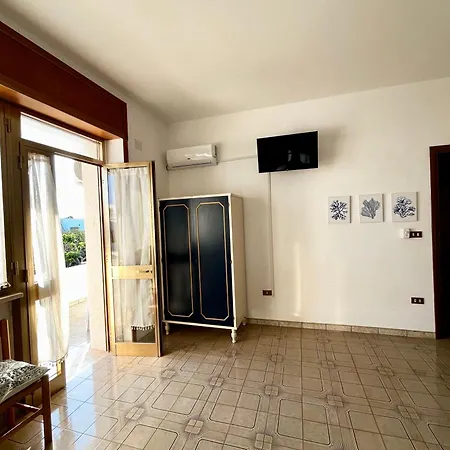 Konukevi Maestrale Torre Suda